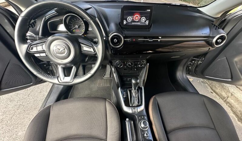 Mazda 2 Touring 2022 SKYACTIVE lleno