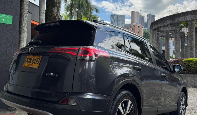Toyota RAV4 2017 STREET 4X2 AT lleno