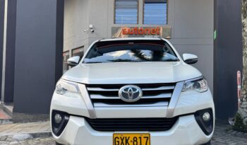 Toyota Fortuner 2020 2.4 DIESEL 4X2 AT lleno