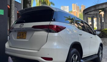 Toyota Fortuner 2020 2.4 DIESEL 4X2 AT lleno