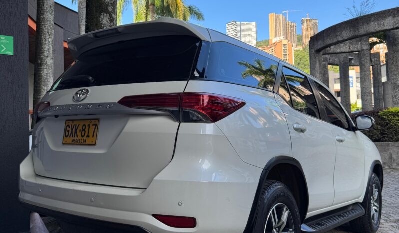 Toyota Fortuner 2020 2.4 DIESEL 4X2 AT lleno