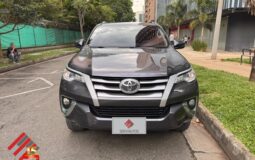Toyota Fortuner 2019 Street