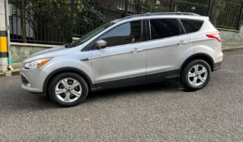 Ford Escape 2013 2.0 L lleno