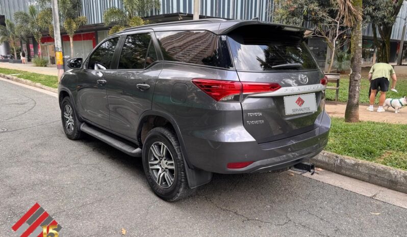 Toyota Fortuner 2019 Street lleno