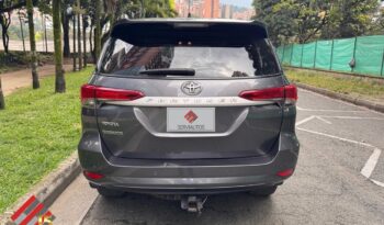 Toyota Fortuner 2019 Street lleno