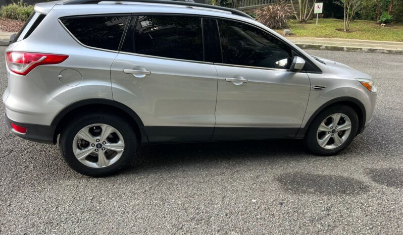 Ford Escape 2013 2.0 L lleno