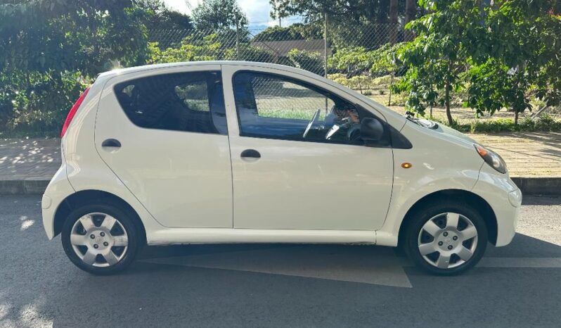 BYD F0 – ZERO GI 2012 lleno