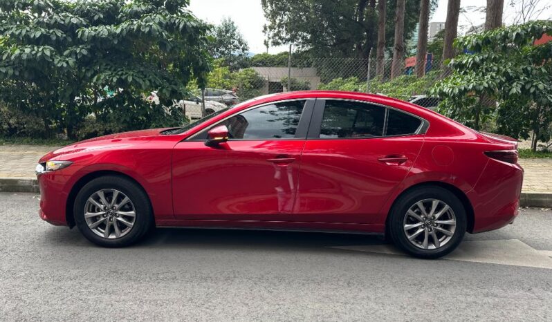 Mazda 3 TOURING 2022 SEDAN – SKYACTIVE G lleno