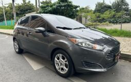 Ford FIESTA SE HATCHBACK 2015 Sunroof