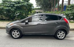 Ford FIESTA SE HATCHBACK 2015 Sunroof