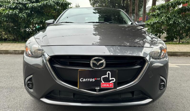 Mazda 2 Touring Sedán 2020 lleno