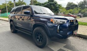 Toyota 4runner SR5 2021