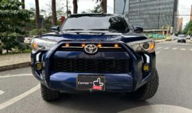 Toyota 4runner SR5 2021