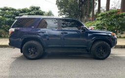 Toyota 4runner SR5 2021
