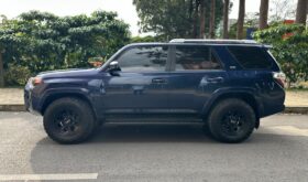 Toyota 4runner SR5 2021