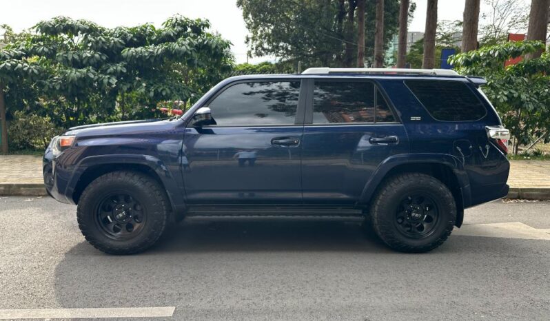 Toyota 4runner SR5 2021 lleno