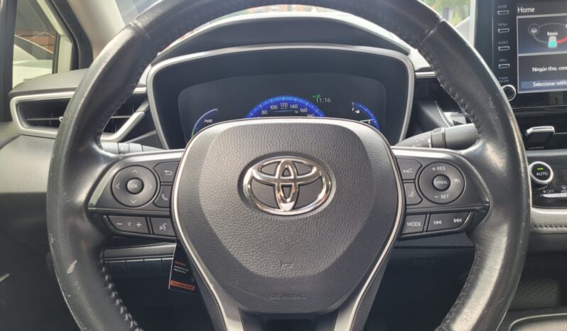 Toyota Corolla Sedan 2020 lleno