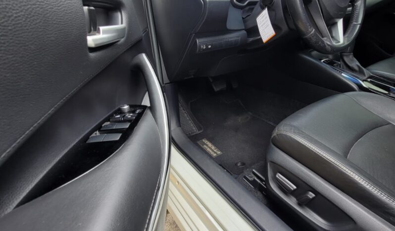 Toyota Corolla Sedan 2020 lleno