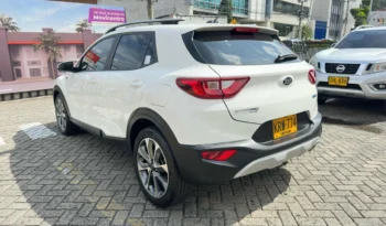 Kia Stonic 2022 Zenith lleno