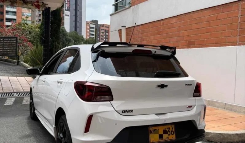 Chevrolet ONIX 2024 RS lleno