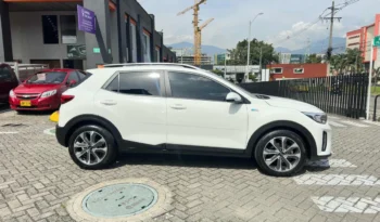 Kia Stonic 2022 Zenith lleno