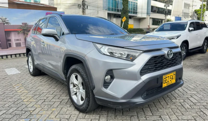 Toyota RAV4 2020 XLE lleno