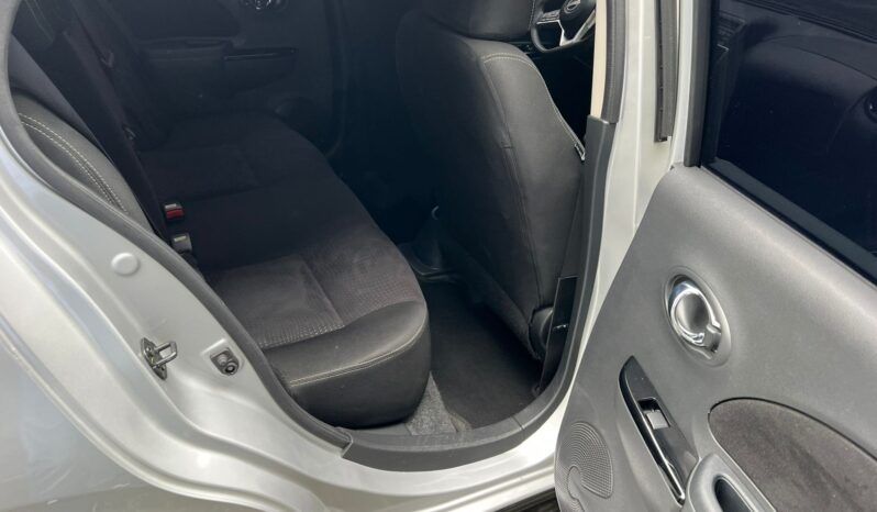 Nissan March 2023 1.6 lleno