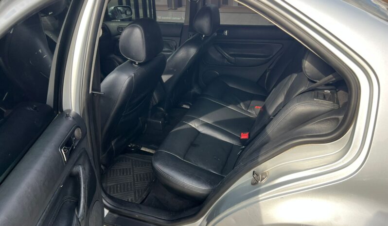 Volkswagen Jetta 2007 2.0 L lleno