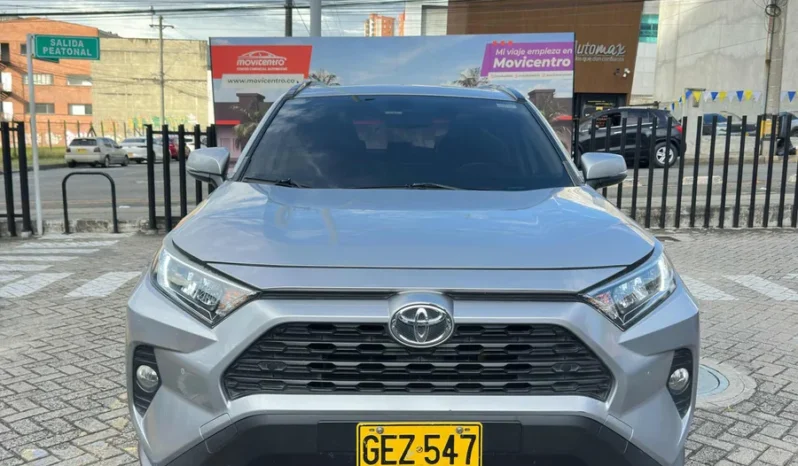 Toyota RAV4 2020 XLE lleno