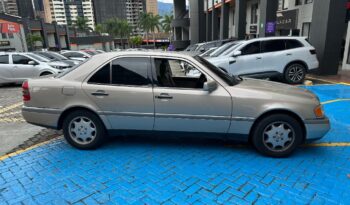 Mercedes-Benz C220 1994 lleno