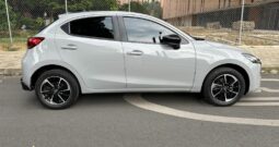 Mazda 2 GRAND TOURING LX CARBON EDITION 2026
