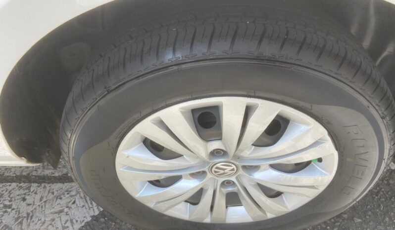 Volkswagen Voyage 2017 lleno