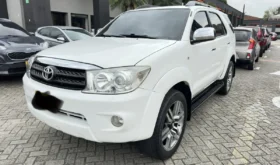 Toyota Fortuner 2011 2.7L