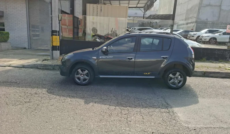 Renault Stepway 2015 1.6L lleno