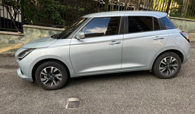 Suzuki Swift 2025 SWIFT lleno