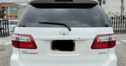 Toyota Fortuner 2011 2.7L