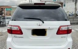 Toyota Fortuner 2011 2.7L
