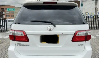 Toyota Fortuner 2011 2.7L lleno