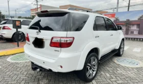 Toyota Fortuner 2011 2.7L