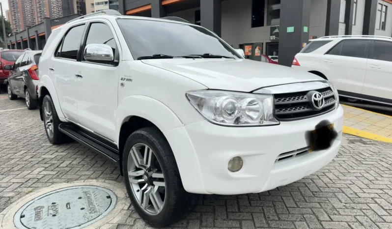Toyota Fortuner 2011 2.7L lleno