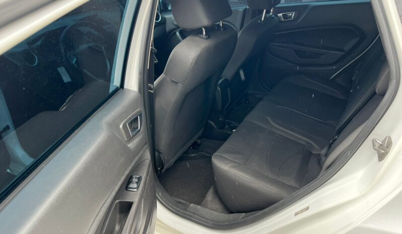 Ford Fiesta 2014 TITANIUM AT lleno