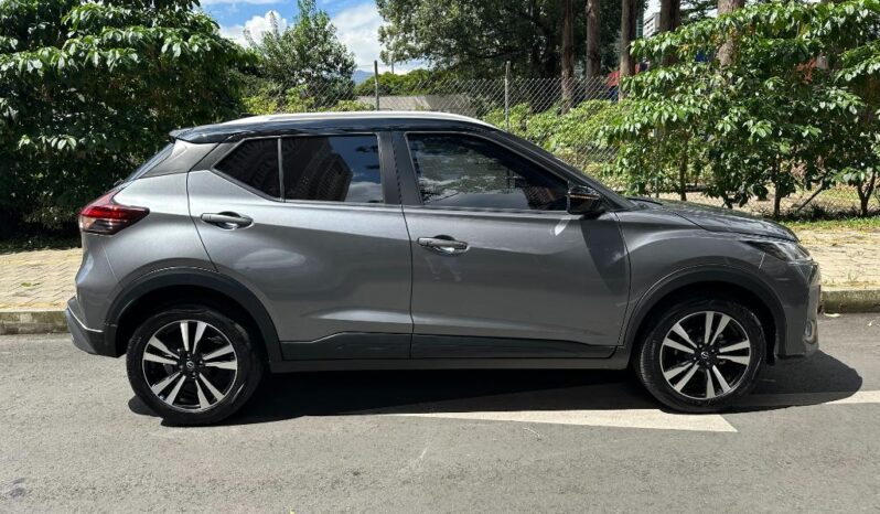 Nissan KICKS PLAY ADVANCE 2026 lleno