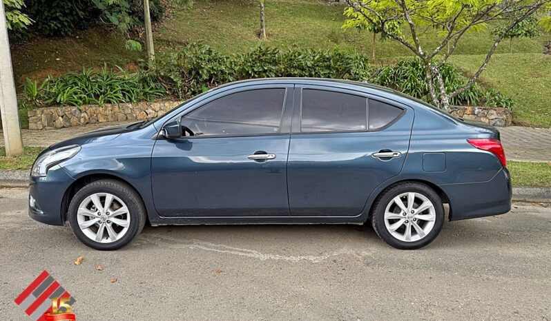 Nissan Versa 2018 Advance lleno