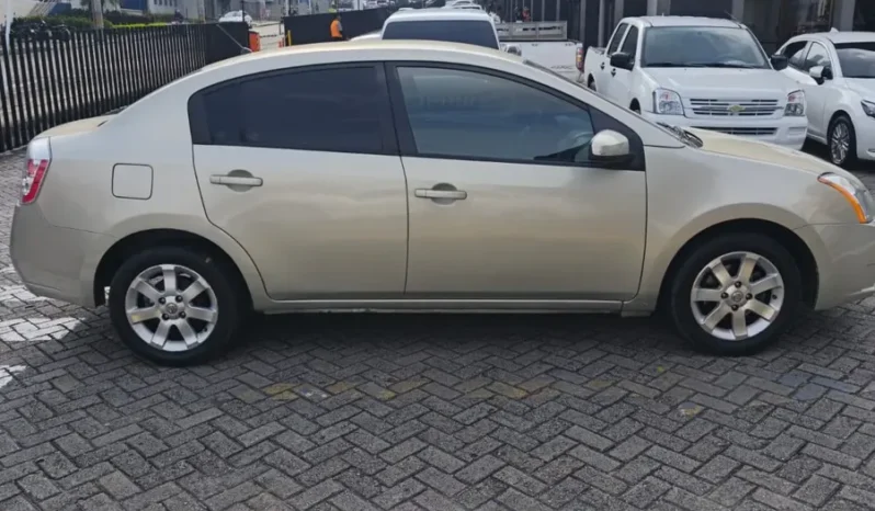 Nissan sentra 2009 SL lleno