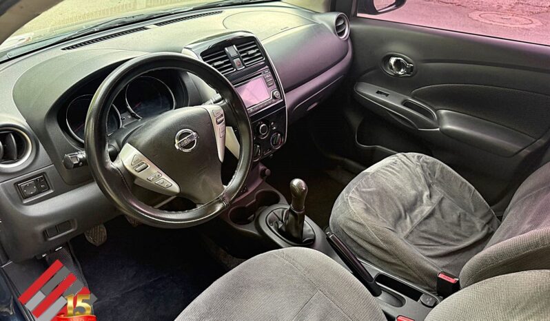 Nissan Versa 2018 Advance lleno