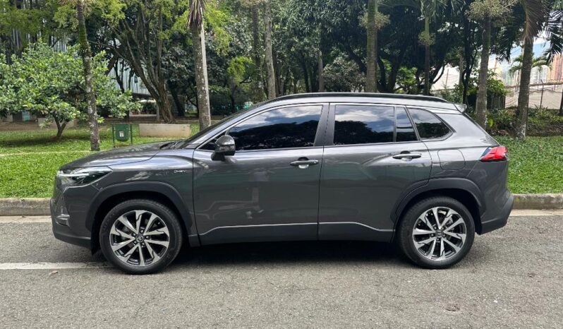 Toyota COROLLA CROSS SEG HEV 2026 lleno