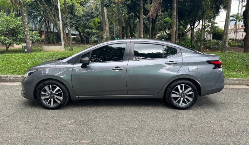 Nissan VERSA ADVANCE 2024 lleno