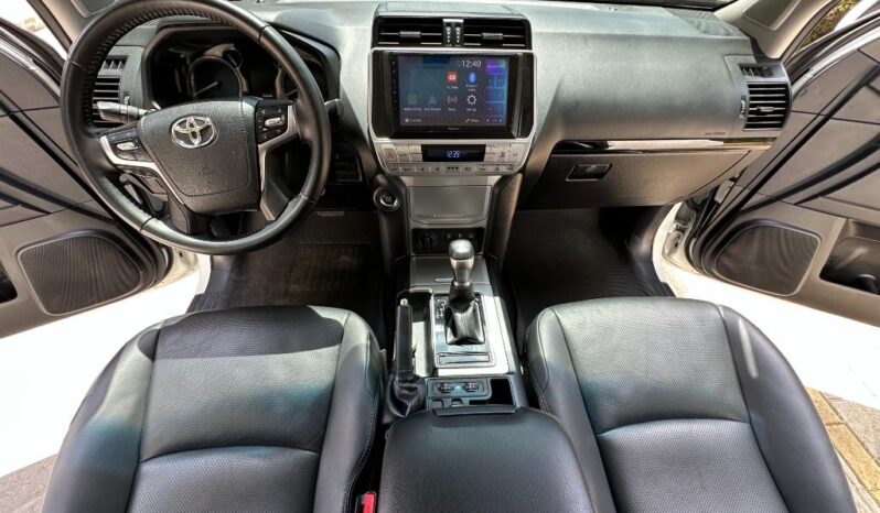 Toyota Prado TXL 2023 lleno