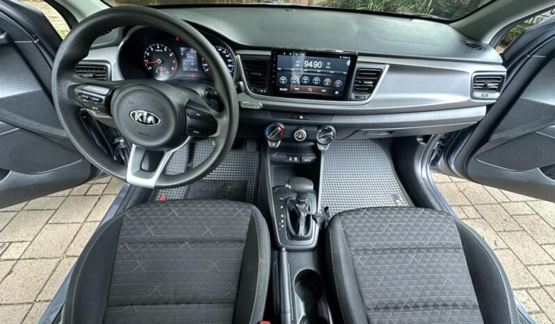 Kia RIO VIBRANT HATCHBACK 2019 lleno