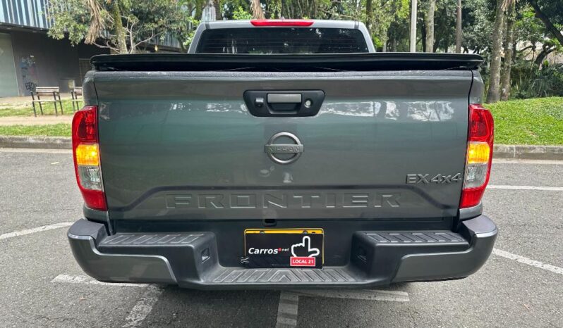 Nissan FRONTIER DC 2022 lleno